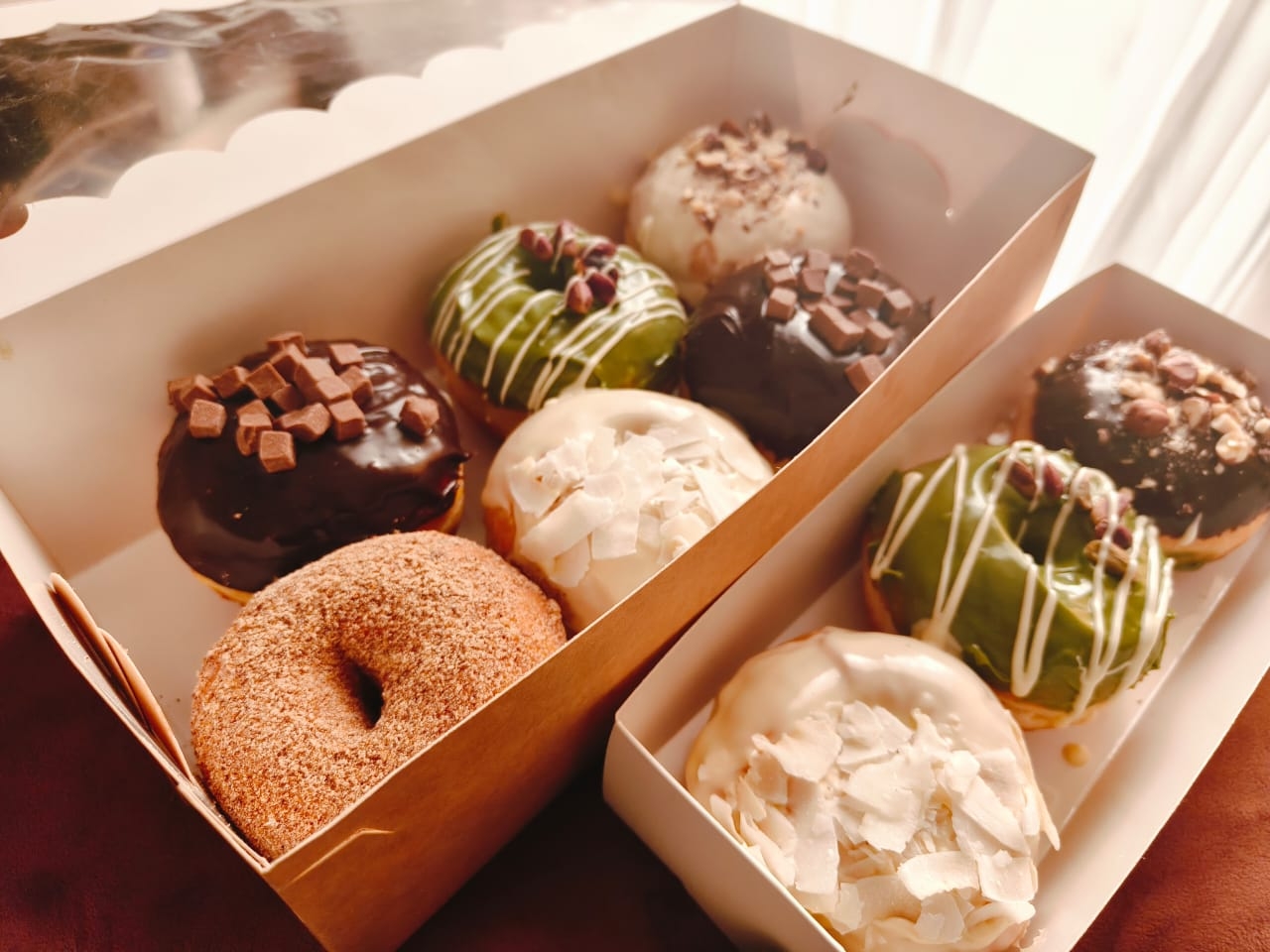 دوناتس شير بوكس