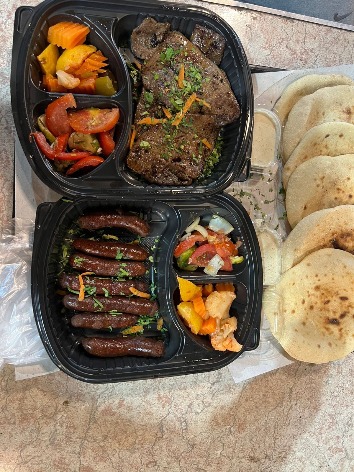 وجبة سجق مشوي