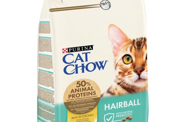 Purina® CAT CHOW® Hairball Control Rich in Chicken Dry Cat Food 1.5KG