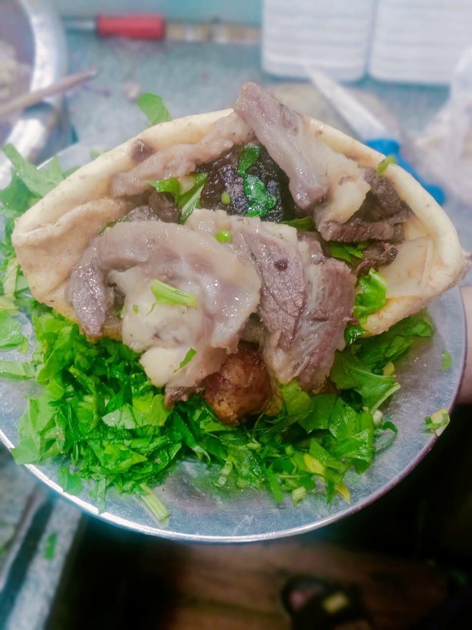 رغيف لحمه حمراء