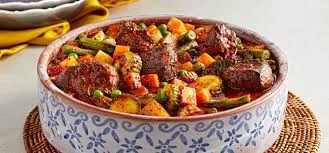 طاجن لحمة بالخضار + سلطة
