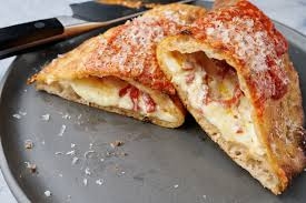 KÅGE CALZONE