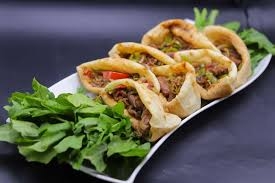 ساندوتش سجق عيش بلدي